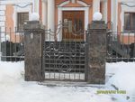 Фотография кованой калитки Кованая калитка фото