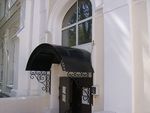 Фото кованого козырька Кованый козырек фото