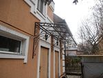 Козырек из поликарбоната фото