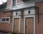 Козырек из поликарбоната фото