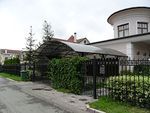 Фото кованого навеса из поликарбоната Кованый навес из поликарбоната фото