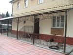 Навес над крыльцом из поликарбоната фото