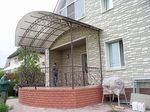 Навес над крыльцом из поликарбоната фото