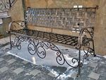 Кованая скамейка для сада фото
